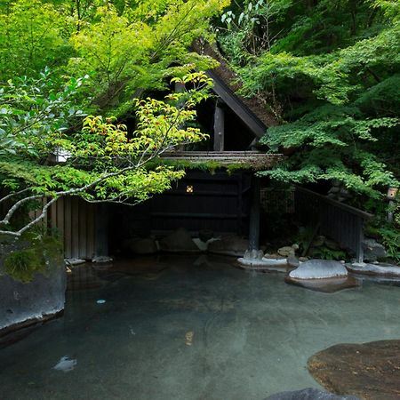 Kurokawa Onsen Oku No Yu Hotell Minamioguni Eksteriør bilde