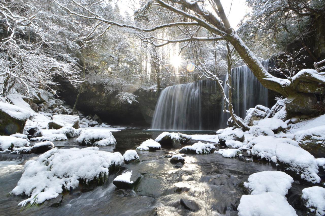 Kurokawa Onsen Oku No Yu Hotell Minamioguni Eksteriør bilde
